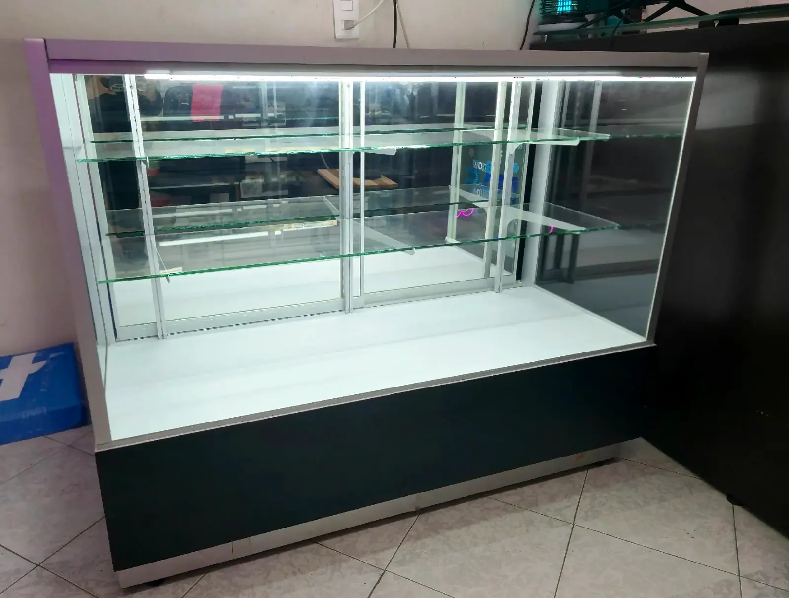 Vitrina de exhibición REMATE